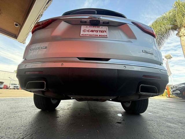 Photo of 2018 Silver Ice Metallic Chevrolet Traverse