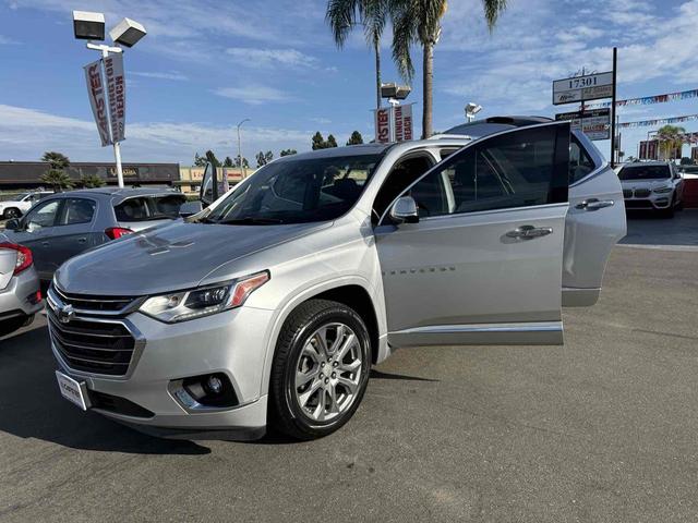 Photo of 2018 Silver Ice Metallic Chevrolet Traverse