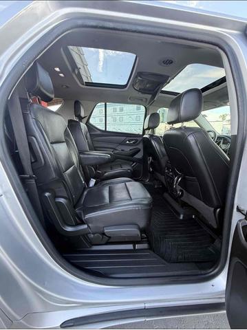 Photo of 2018 Silver Ice Metallic Chevrolet Traverse