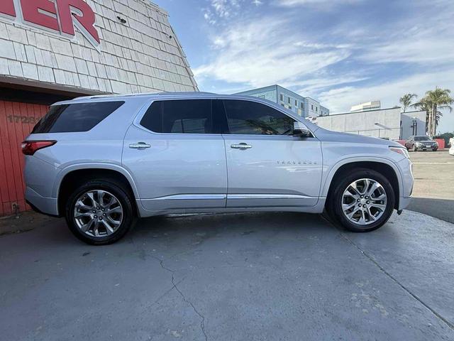 Photo of 2018 Silver Ice Metallic Chevrolet Traverse