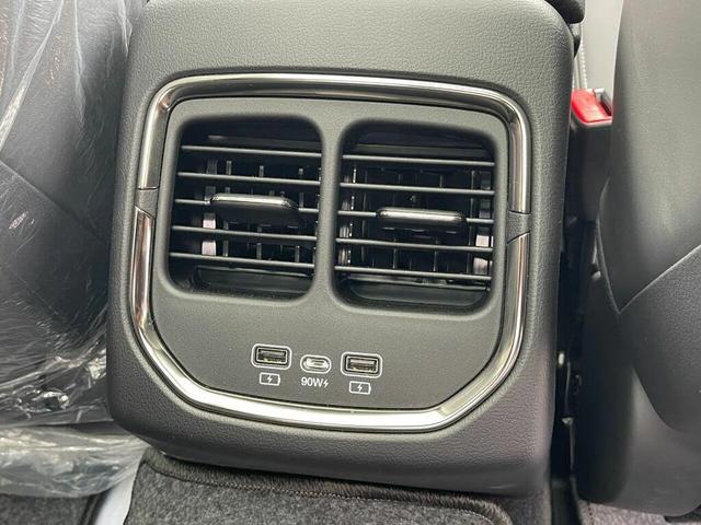 Photo of 2023 VinFast Blue Metallic VinFast VF 8