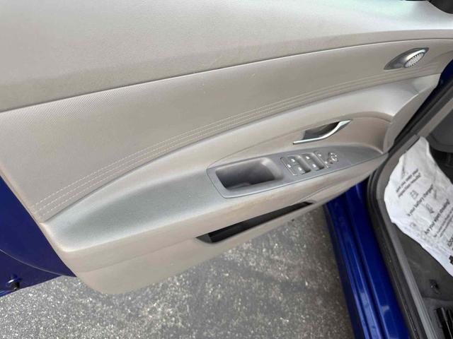 Photo of 2021 Intense Blue Hyundai ELANTRA