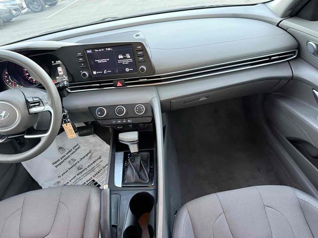 Photo of 2021 Intense Blue Hyundai ELANTRA