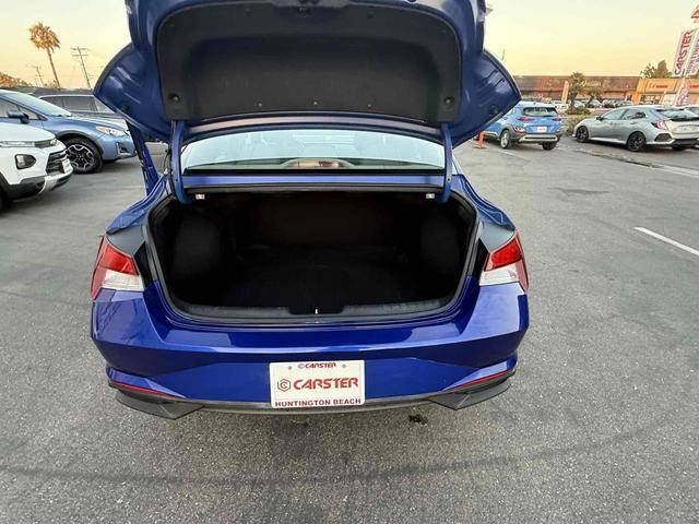 Photo of 2021 Intense Blue Hyundai ELANTRA