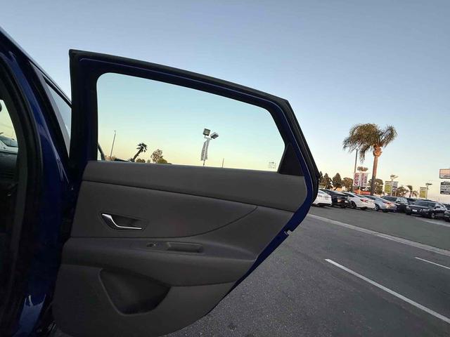 Photo of 2021 Intense Blue Hyundai ELANTRA