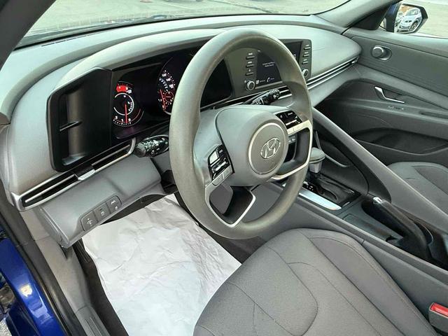 Photo of 2021 Intense Blue Hyundai ELANTRA