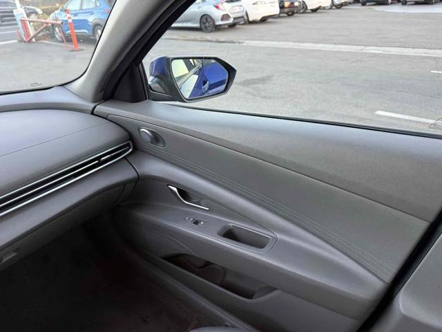 Photo of 2021 Intense Blue Hyundai ELANTRA