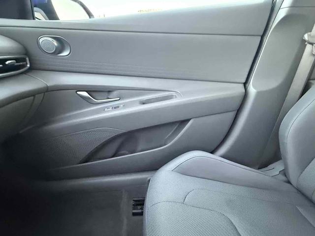 Photo of 2021 Intense Blue Hyundai ELANTRA