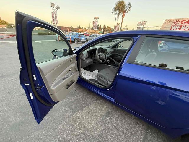 Photo of 2021 Intense Blue Hyundai ELANTRA