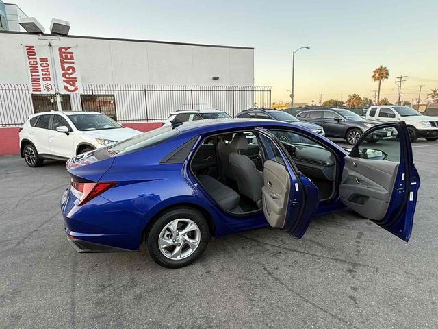 Photo of 2021 Intense Blue Hyundai ELANTRA