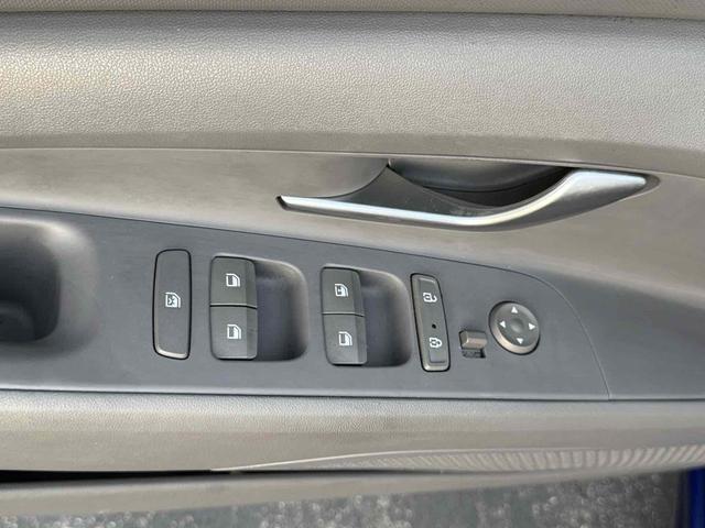 Photo of 2021 Intense Blue Hyundai ELANTRA