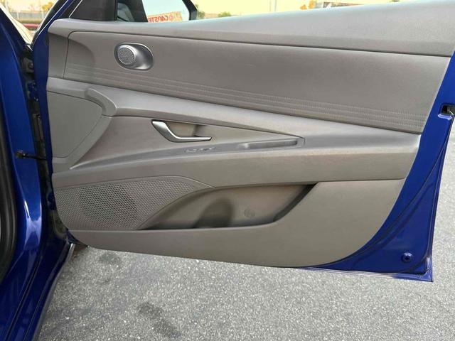 Photo of 2021 Intense Blue Hyundai ELANTRA