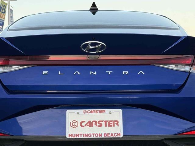 Photo of 2021 Intense Blue Hyundai ELANTRA