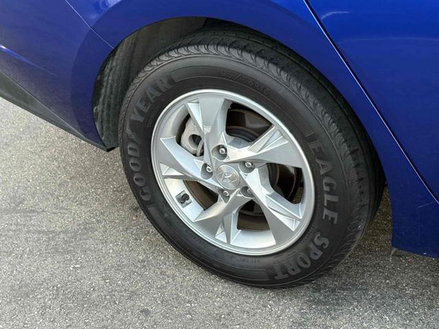 Photo of 2021 Intense Blue Hyundai ELANTRA