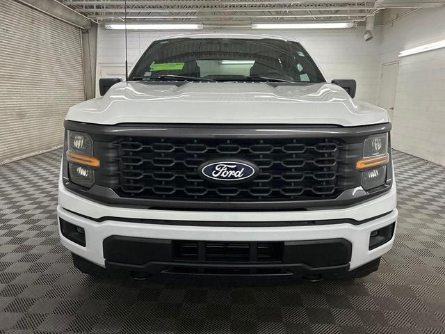 Photo of 2025 Oxford White Ford F-150