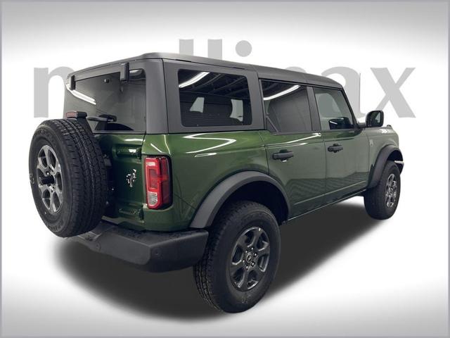 Photo of 2025 Green Ford Bronco