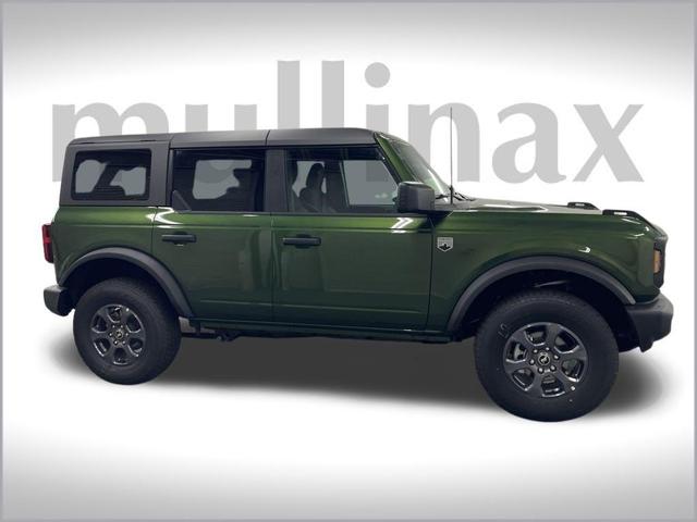 Photo of 2025 Green Ford Bronco