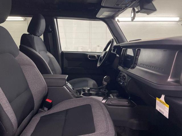 Photo of 2025 Green Ford Bronco