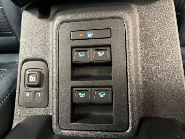 Photo of 2025 Shadow Black Ford Bronco