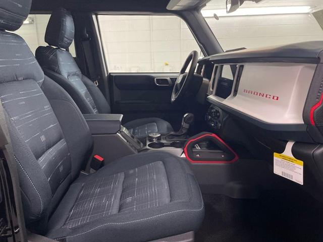 Photo of 2025 Shadow Black Ford Bronco