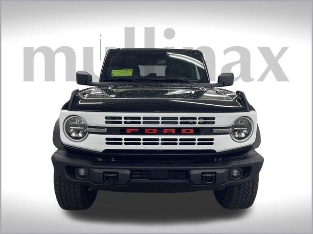 Photo of 2025 Shadow Black Ford Bronco