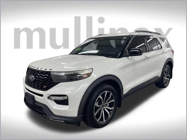 Photo of 2020 Star White Ford Explorer