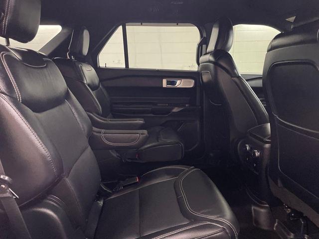Photo of 2020 Star White Ford Explorer