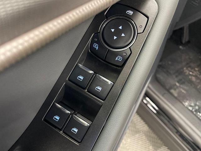 Photo of 2025 Agate Black Ford Explorer