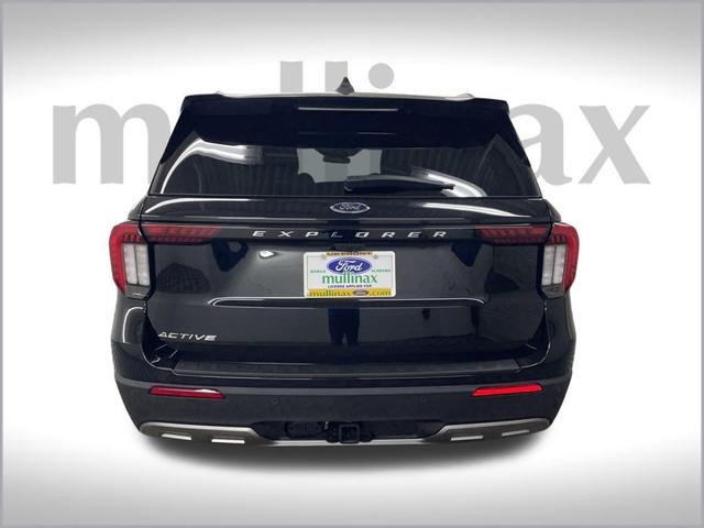 Photo of 2025 Agate Black Ford Explorer