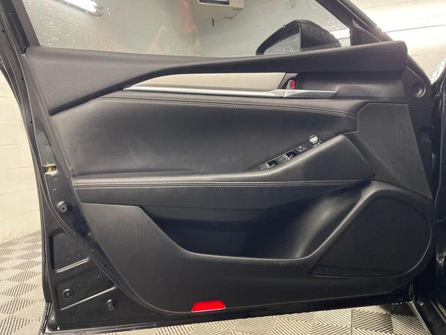 Photo of 2018 Jet Black Mica Mazda Mazda6
