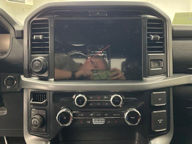 Photo of 2025 Oxford White Ford F-150