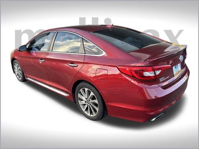 Photo of 2016 Venetian Red Hyundai SONATA