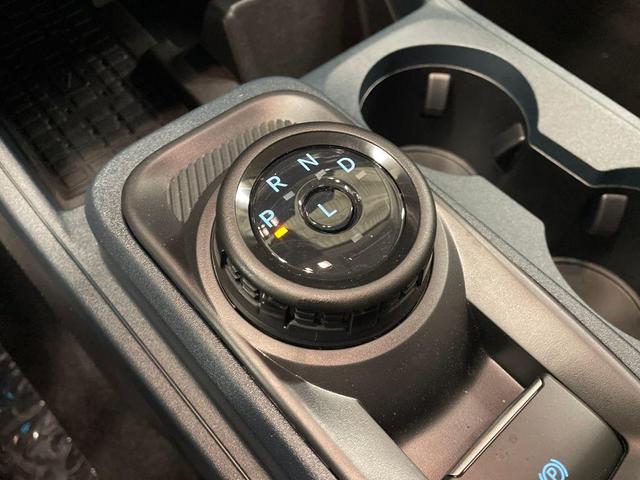 Photo of 2025 Shadow Black Ford Maverick