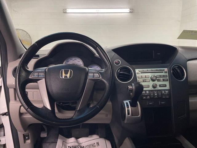 Photo of 2010 Taffeta White Honda Pilot