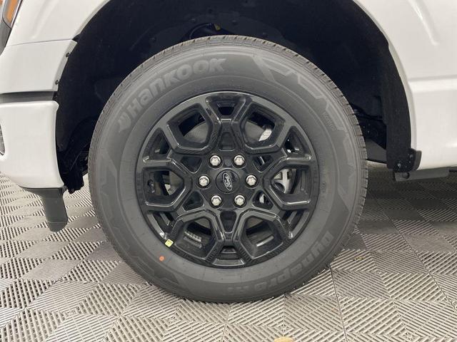 Photo of 2025 Oxford White Ford F-150