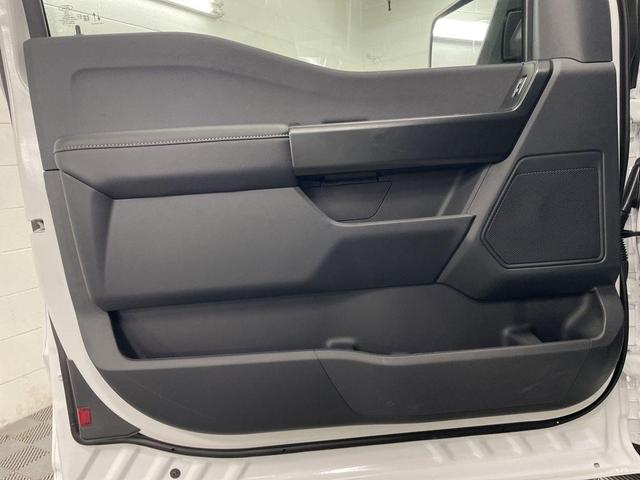 Photo of 2025 Oxford White Ford F-150