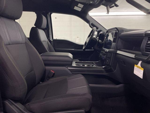 Photo of 2025 Oxford White Ford F-150