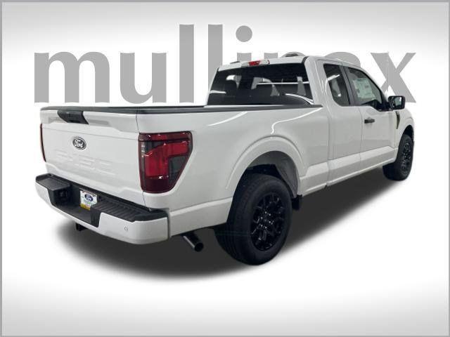 Photo of 2025 Oxford White Ford F-150