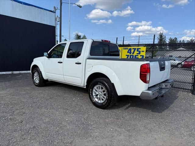 Photo of 2016 Glacier White Nissan Frontier
