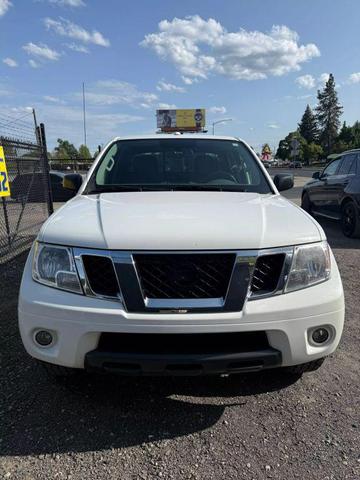 Photo of 2016 Glacier White Nissan Frontier