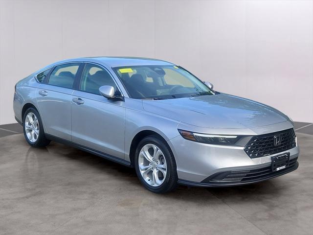 Photo of 2024 Meteorite Gray Metallic Honda Accord