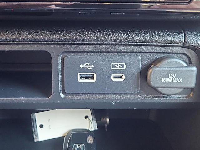 Photo of 2023 Crystal Black Pearl Honda Pilot