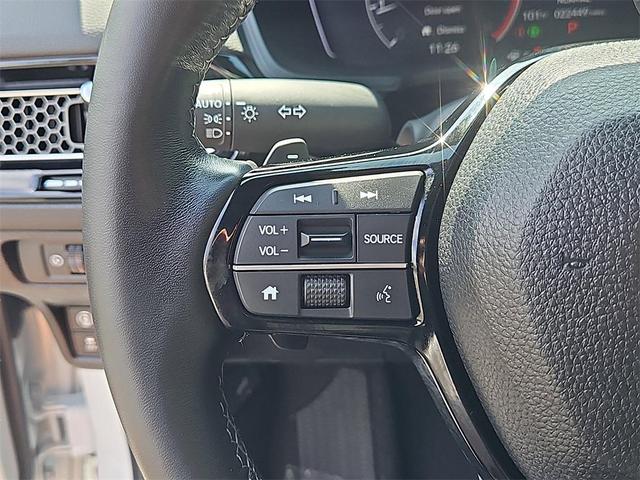 Photo of 2024 Platinum White Pearl Honda Civic