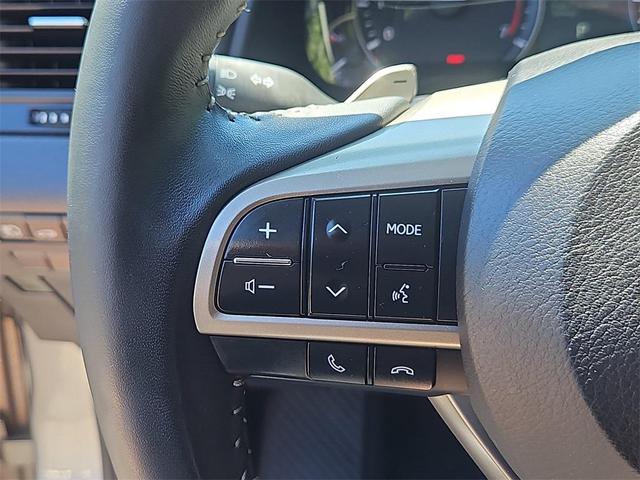Photo of 2022 Atomic Silver Lexus RX 350