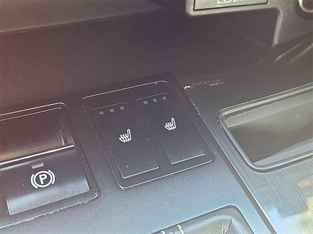 Photo of 2022 Atomic Silver Lexus RX 350