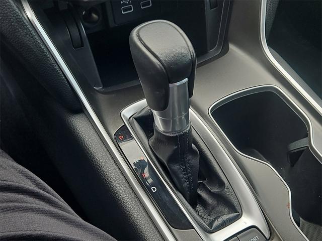 Photo of 2022 Crystal Black Pearl Honda Accord