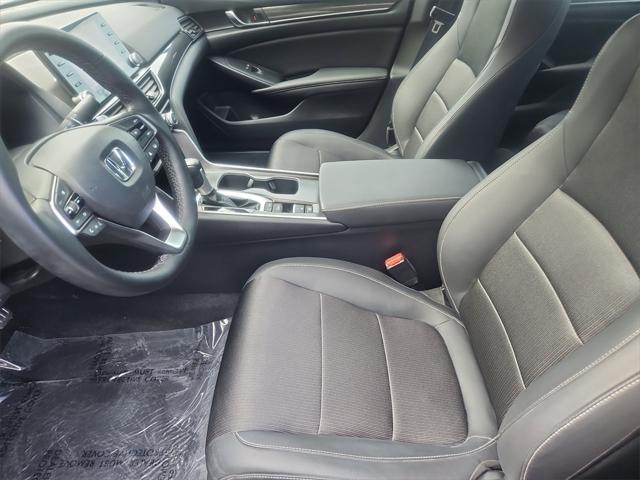 Photo of 2022 Crystal Black Pearl Honda Accord