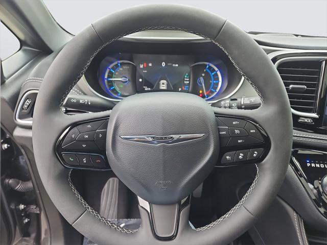 Photo of 2023 Granite Crystal Metallic Clearcoat Chrysler Pacifica Hybrid