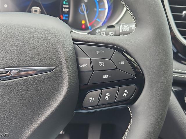 Photo of 2023 Granite Crystal Metallic Clearcoat Chrysler Pacifica Hybrid