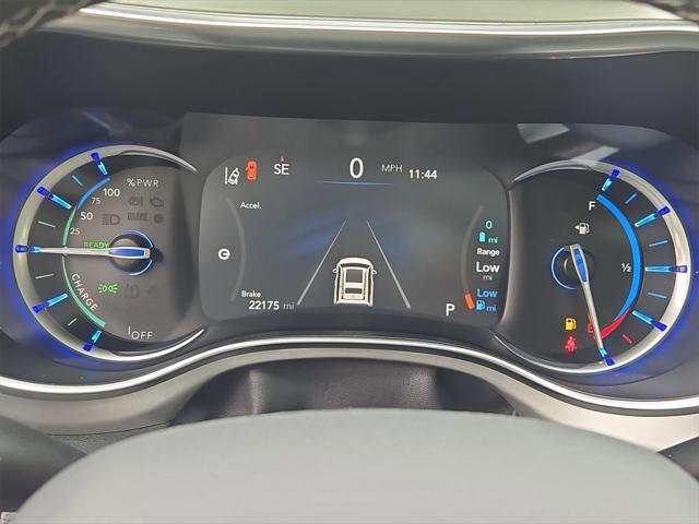 Photo of 2023 Granite Crystal Metallic Clearcoat Chrysler Pacifica Hybrid